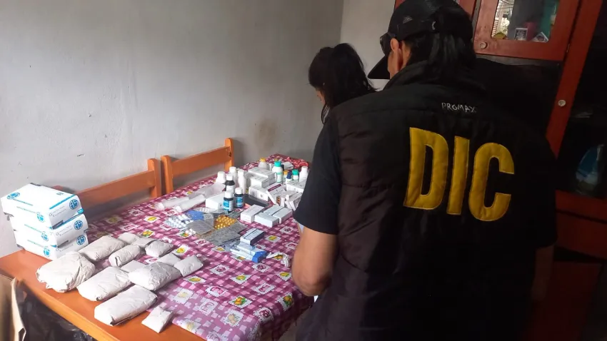 Detectaron_farmacias_ilegales_y_secuestraron_285_cajas_de_medicamentos