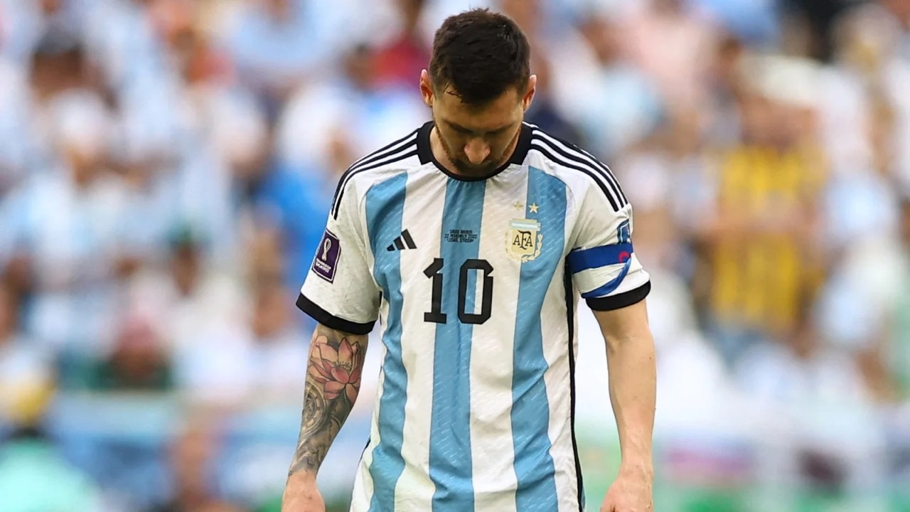 Argentina_sufrió_una_derrota_inesperada_en_el_debut_del_Mundial_Qatar_2022