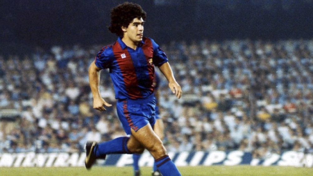 Maradona_en_su_época_en_el_Barcelona.