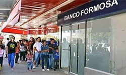 Los_cajeros_del_Banco_Formosa_hoy_funcionarán_a_pleno